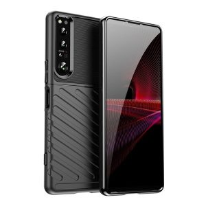 Sony Xperia 1 IV, Szilikon tok, közepesen ütésálló, domború csíkos minta, fekete