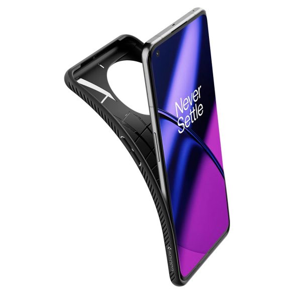 OnePlus 11, Szilikon tok, Spigen Liquid Air, háromszög minta, fekete