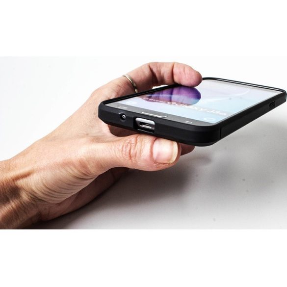 Motorola Edge 60 Fusion, Szilikon tok, közepesen ütésálló, szálcsiszolt, karbon minta, fekete